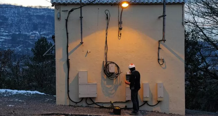 chemin de câble dans un local humide